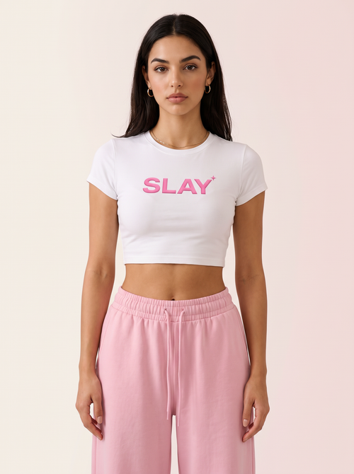 SLAY Basic Crop beyaz – model önden